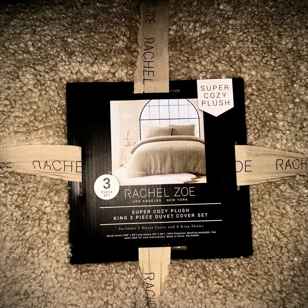 NWT Rachel Zoe Queen/Full 3 Piece Sherpa Comforter/Duvet & 2 Pillow Shams Set
